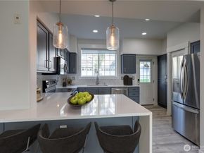 23120 SE Black Nugget Road A2, Issaquah WA 98029