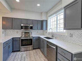 23120 SE Black Nugget Road A2, Issaquah WA 98029
