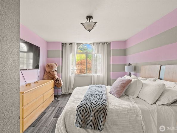 12737 NE 97th Place, Kirkland WA 98033