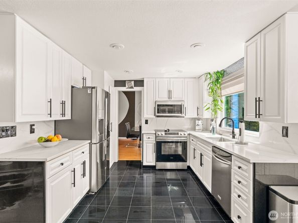 12737 NE 97th Place, Kirkland WA 98033