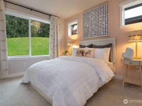 13214 NE 127th Court B, Kirkland WA 98034