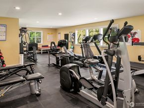4109 224th Lane SE 213, Issaquah WA 98029