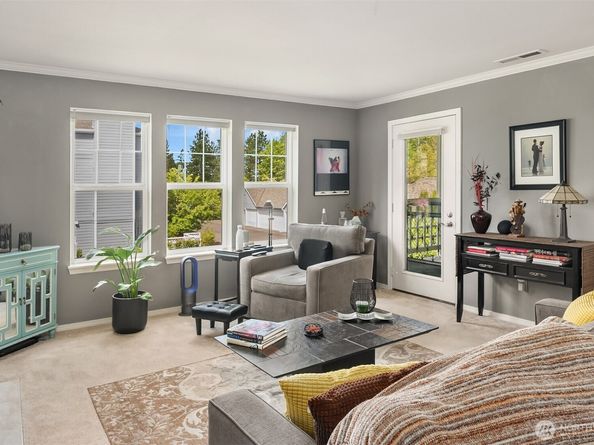 4109 224th Lane SE 213, Issaquah WA 98029