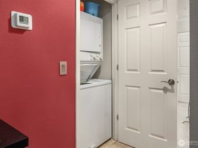 4109 224th Lane SE 213, Issaquah WA 98029