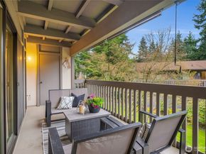 1606 NE 140th Street N4, Seattle WA 98125