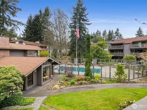1606 NE 140th Street N4, Seattle WA 98125