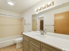 13717 linden Avenue N 231, Seattle WA 98133