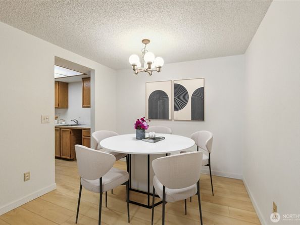 13717 linden Avenue N 231, Seattle WA 98133