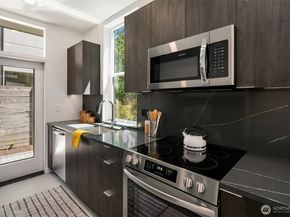 6732 Alonzo Avenue NW B, Seattle WA 98117