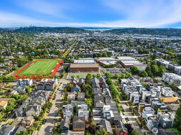 6732 Alonzo Avenue NW B, Seattle WA 98117