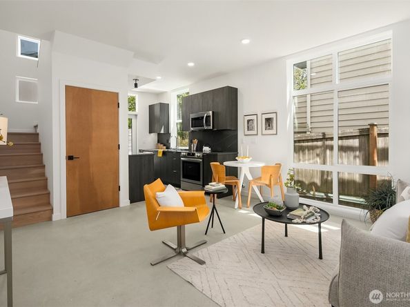 6732 Alonzo Avenue NW B, Seattle WA 98117