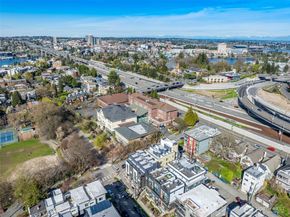 2372 Franklin Avenue E, Seattle WA 98102