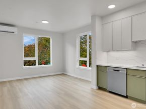 2372 Franklin Avenue E, Seattle WA 98102