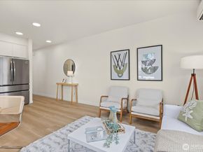 2372 Franklin Avenue E, Seattle WA 98102
