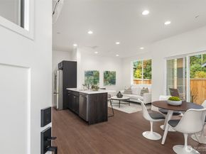 1240 SW 124th Street 10B, Burien WA 98146