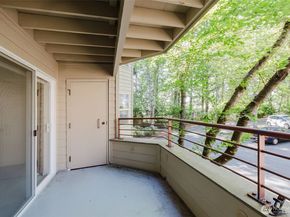 1750 152nd Avenue NE W110, Bellevue WA 98007