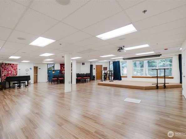 1750 152nd Avenue NE W110, Bellevue WA 98007