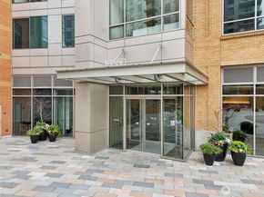 10650 NE 9th Place 1423, Bellevue WA 98004