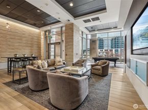 10650 NE 9th Place 1423, Bellevue WA 98004