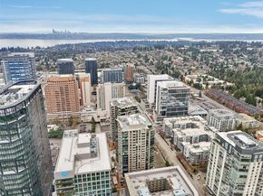 10650 NE 9th Place 1423, Bellevue WA 98004