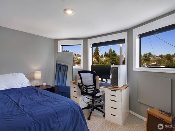 2401 N Northlake Way B13, Seattle WA 98103