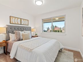 19010 102nd Avenue SE, Renton WA 98055