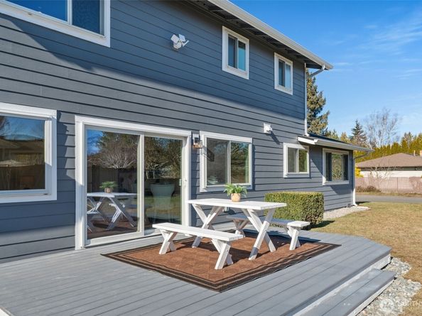 19010 102nd Avenue SE, Renton WA 98055
