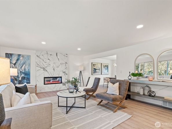 19010 102nd Avenue SE, Renton WA 98055