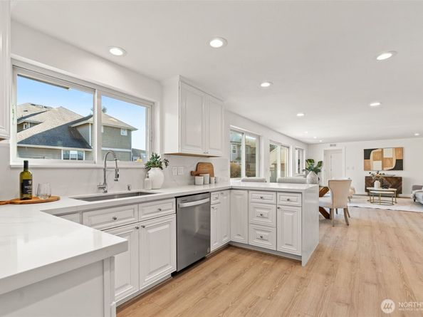 19010 102nd Avenue SE, Renton WA 98055