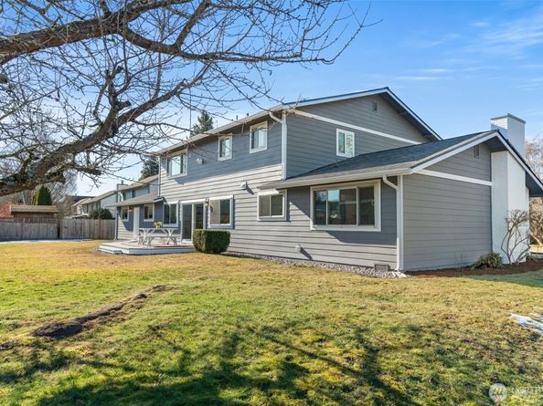 19010 102nd Avenue SE, Renton WA 98055