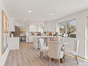 19010 102nd Avenue SE, Renton WA 98055