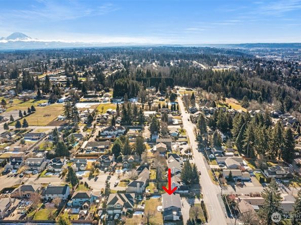 19010 102nd Avenue SE, Renton WA 98055