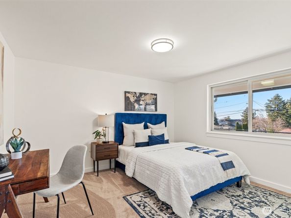 19010 102nd Avenue SE, Renton WA 98055
