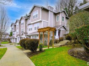 3733 S Holly Park Drive 4, Seattle WA 98118