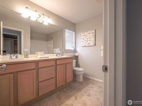 3733 S Holly Park Drive 4, Seattle WA 98118