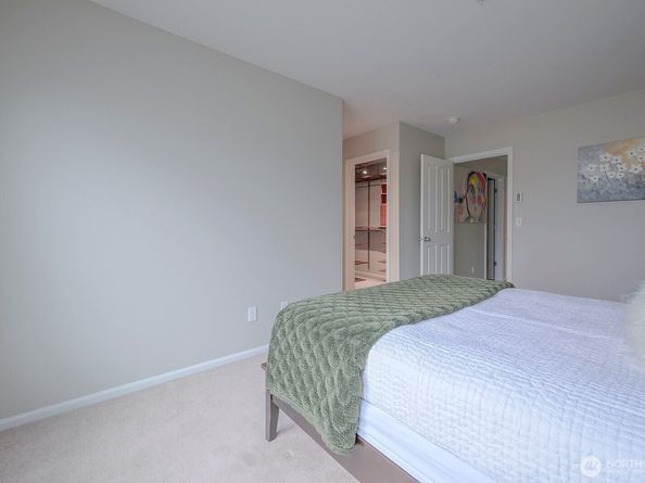 3733 S Holly Park Drive 4, Seattle WA 98118