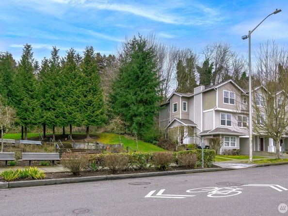 3733 S Holly Park Drive 4, Seattle WA 98118