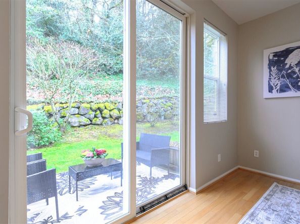 3733 S Holly Park Drive 4, Seattle WA 98118