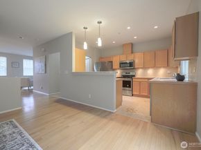3733 S Holly Park Drive 4, Seattle WA 98118