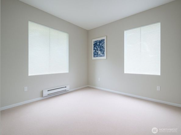 3733 S Holly Park Drive 4, Seattle WA 98118