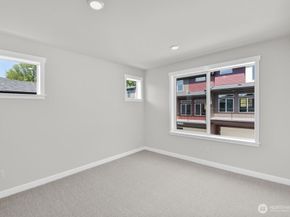 13217 NE 127th Way A, Kirkland WA 98034