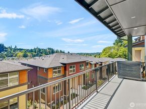 13217 NE 127th Way A, Kirkland WA 98034