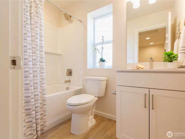 3620 W Mukilteo Boulevard G, Everett WA 98203