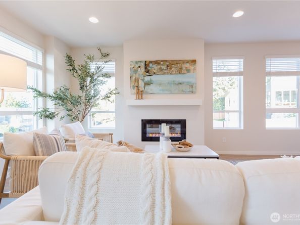 3620 W Mukilteo Boulevard G, Everett WA 98203