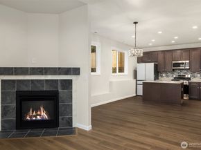 2112 SW 103rd Place, Seattle WA 98146