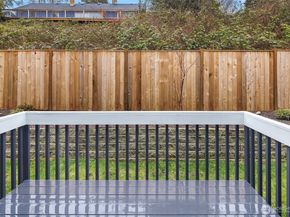 2112 SW 103rd Place, Seattle WA 98146