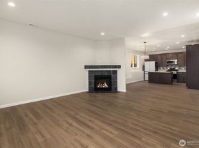 2112 SW 103rd Place, Seattle WA 98146
