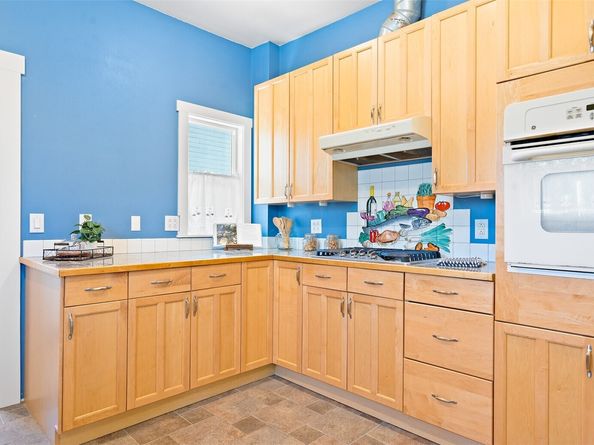1334 Elizabeth Avenue, Bremerton WA 98337