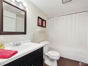 9266 44th Avenue SW, Seattle WA 98136
