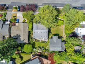 9266 44th Avenue SW, Seattle WA 98136